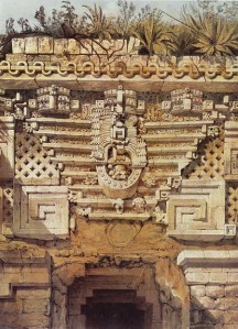 "Ornamento sobre la puerta principal de la Casa del Gobernador de Uxmal", por Catherwood.