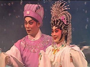 Ópera tradicional china: los actores representan a Fan Li y a Xi Shi.